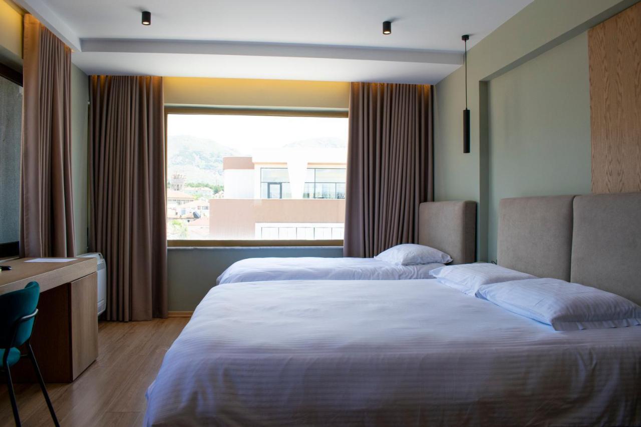 Bocca Hotel Korce Exterior photo