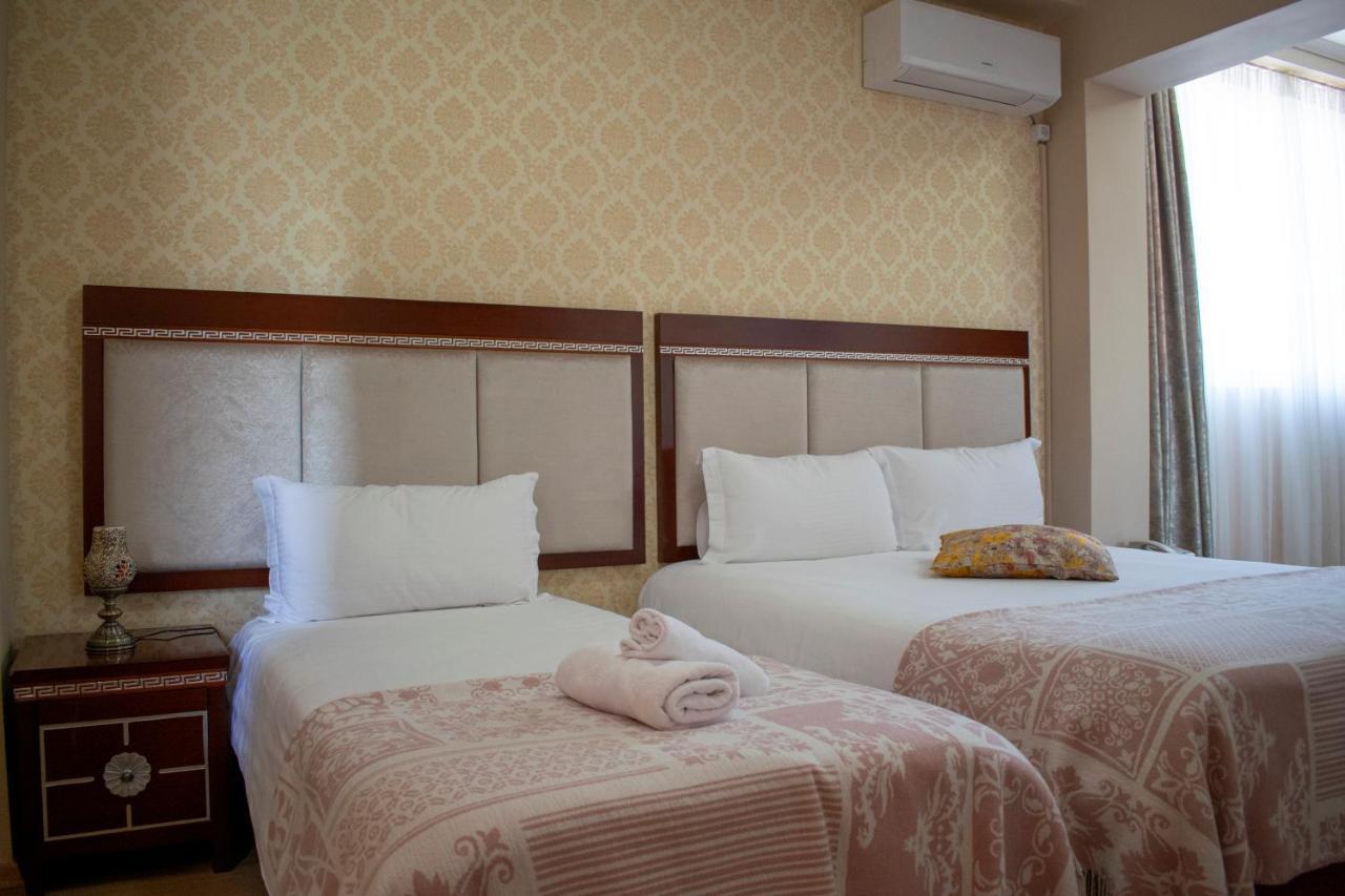 Bocca Hotel Korce Exterior photo
