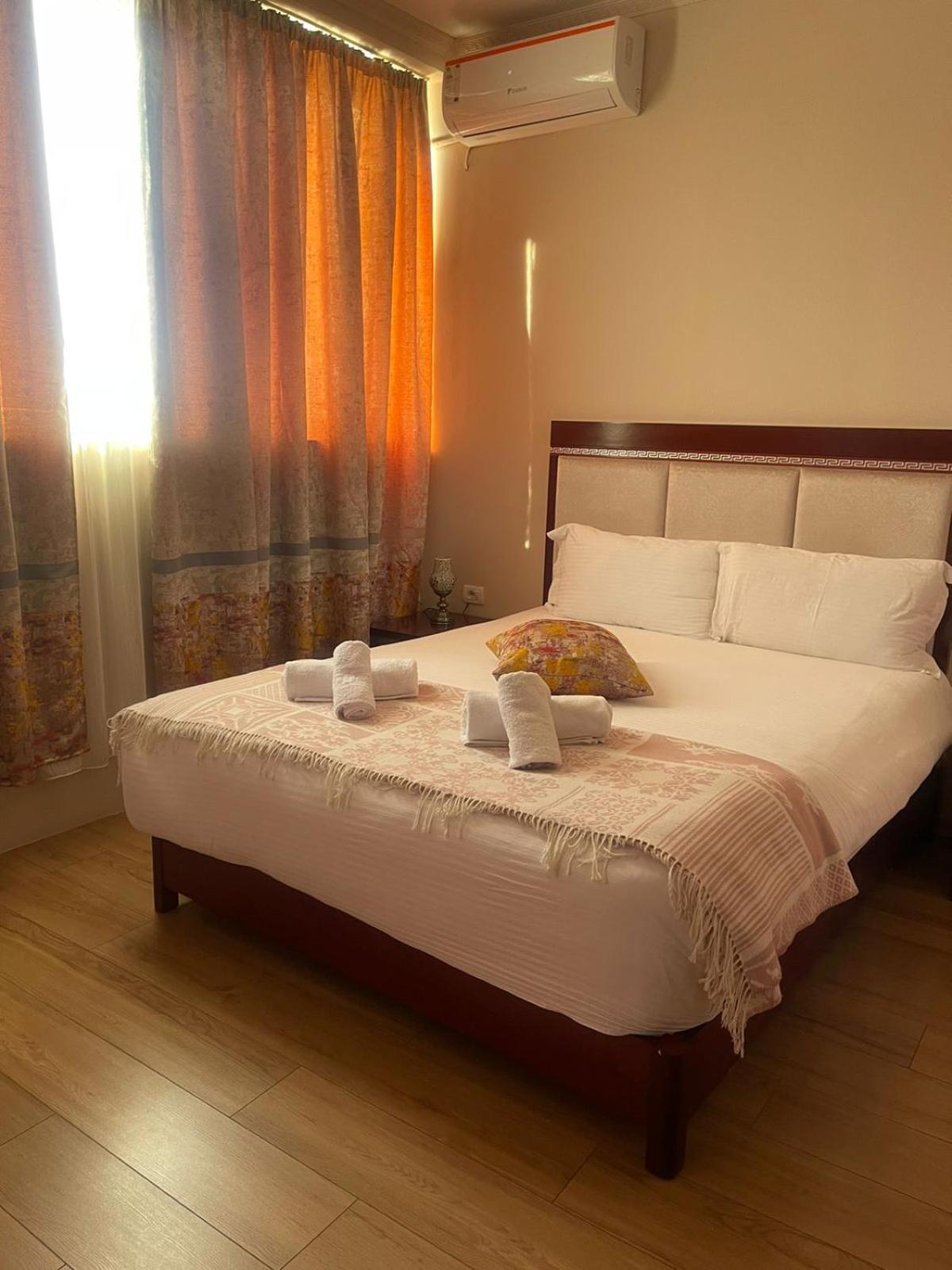 Bocca Hotel Korce Exterior photo